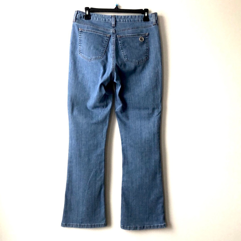 Boston Proper High Rise Bootcut Medium Wash Jeans size 8 Short - Picture 6 of 10